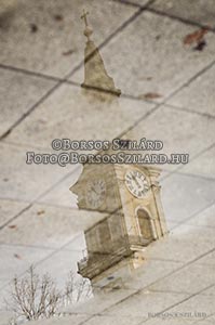 Borsos Szilárd: Kecskeméti Nagytemplom eső után